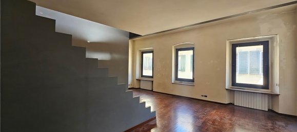 5 bedrooms Apartment in Florence, Italy No. 321338 23