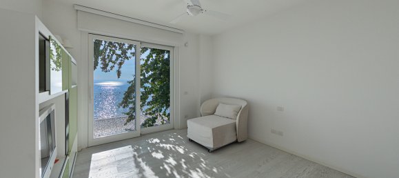 12-salle Villa à Manerba del Garda, Italy No. 85398 15