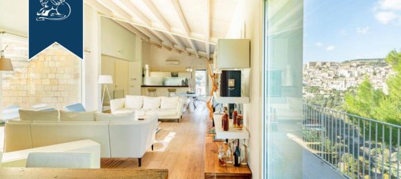 3 bedrooms Villa in Ragusa, Italy No. 327017 12