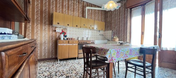 Дом с 7 комнатами в Кассинаско, Италия № 222806 19