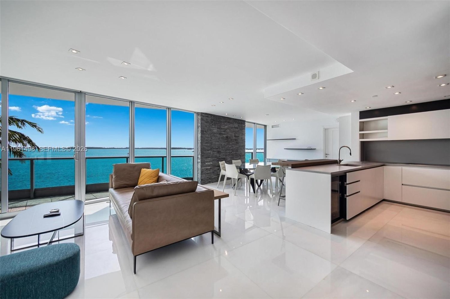 2 Schlafzimmer Gewerbliche Immobilien in Miami, USA, Nr. 615689