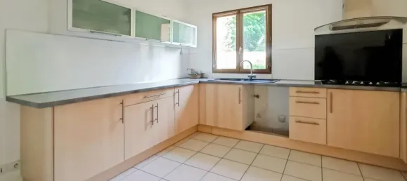 3 bedrooms House in Brezolles, France No. 344077 5