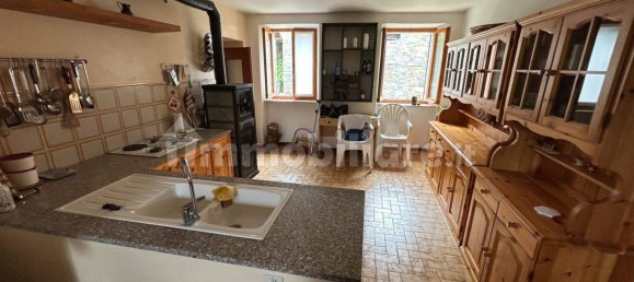 Дом с 2 спальнями в Альбарето, Италия № 298159 4