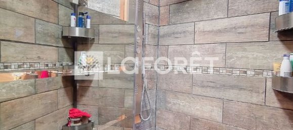 5 bedrooms House in Mennecy, France No. 182261 10