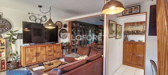 5 bedrooms House in Mennecy, France No. 182261 7