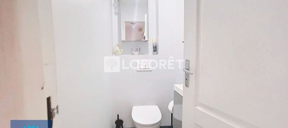 5 bedrooms House in Mennecy, France No. 182261 9