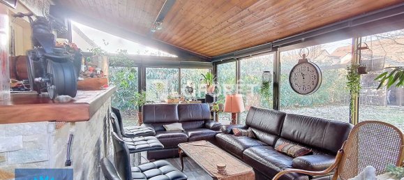 5 bedrooms House in Mennecy, France No. 182261 4