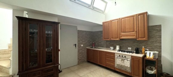 4 rooms Villa in Rome, Italy No. 28607 16