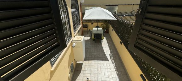 4 rooms Villa in Rome, Italy No. 28607 28