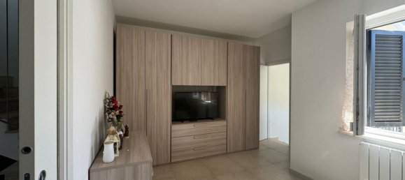 4 rooms Villa in Rome, Italy No. 28607 4