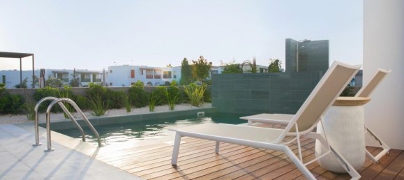 3 bedrooms House in Paphos, Cyprus No. 9850 9