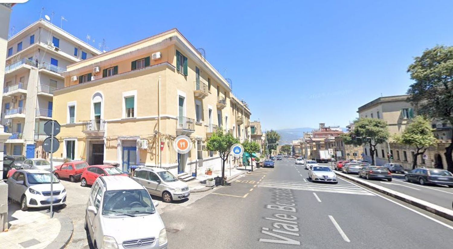 5-salle Appartement à Messina, Italy No. 226241