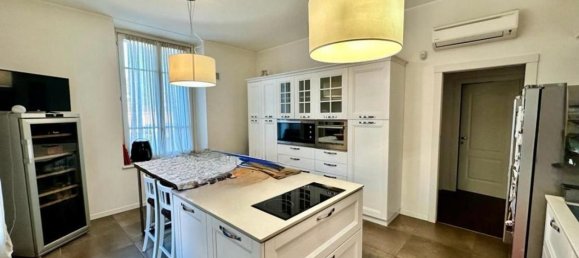 5غرفة فيلا في Macherio, Italy رقم 279540 12