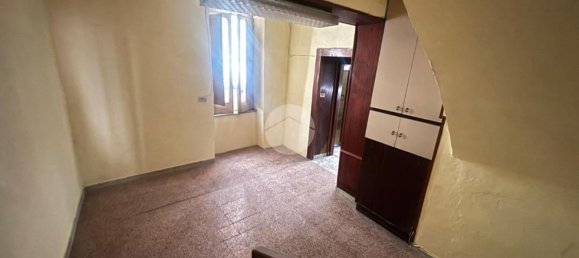 3 rooms Apartment in Naples, Italy No. 93853 8