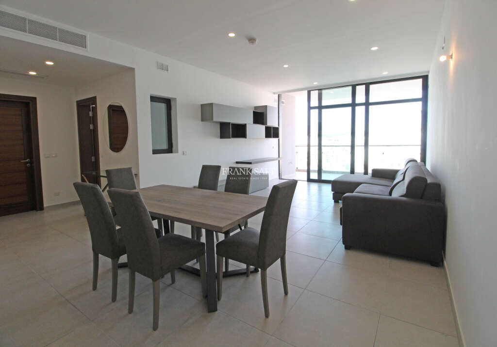 Квартира с 1 спальней в Сент-Джулианс, Мальта № 4332