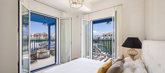 4 bedrooms Villa in Limassol, Cyprus No. 10091 12