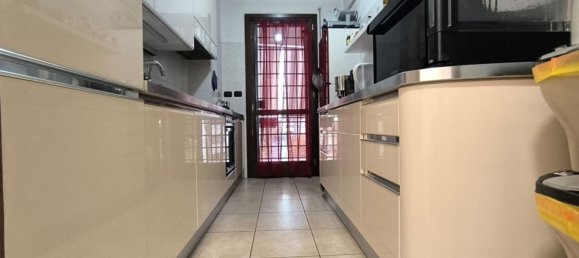 3 bedrooms Apartment in Rome, Italy No. 348463 5