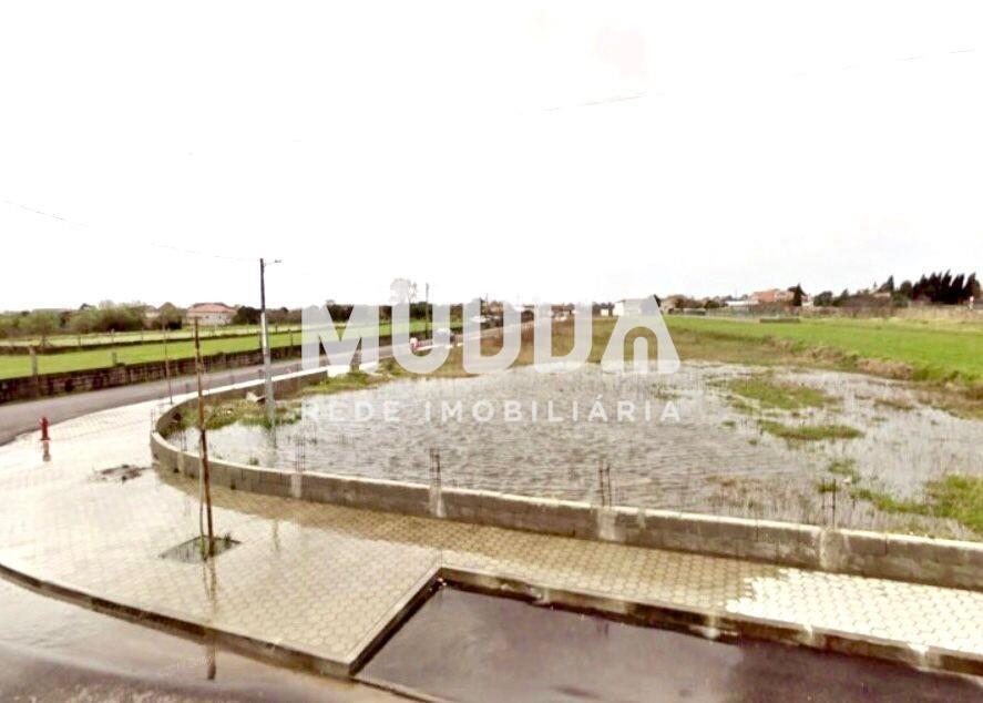 Земельный участок 352м² в Авейру, Португалия № 210202