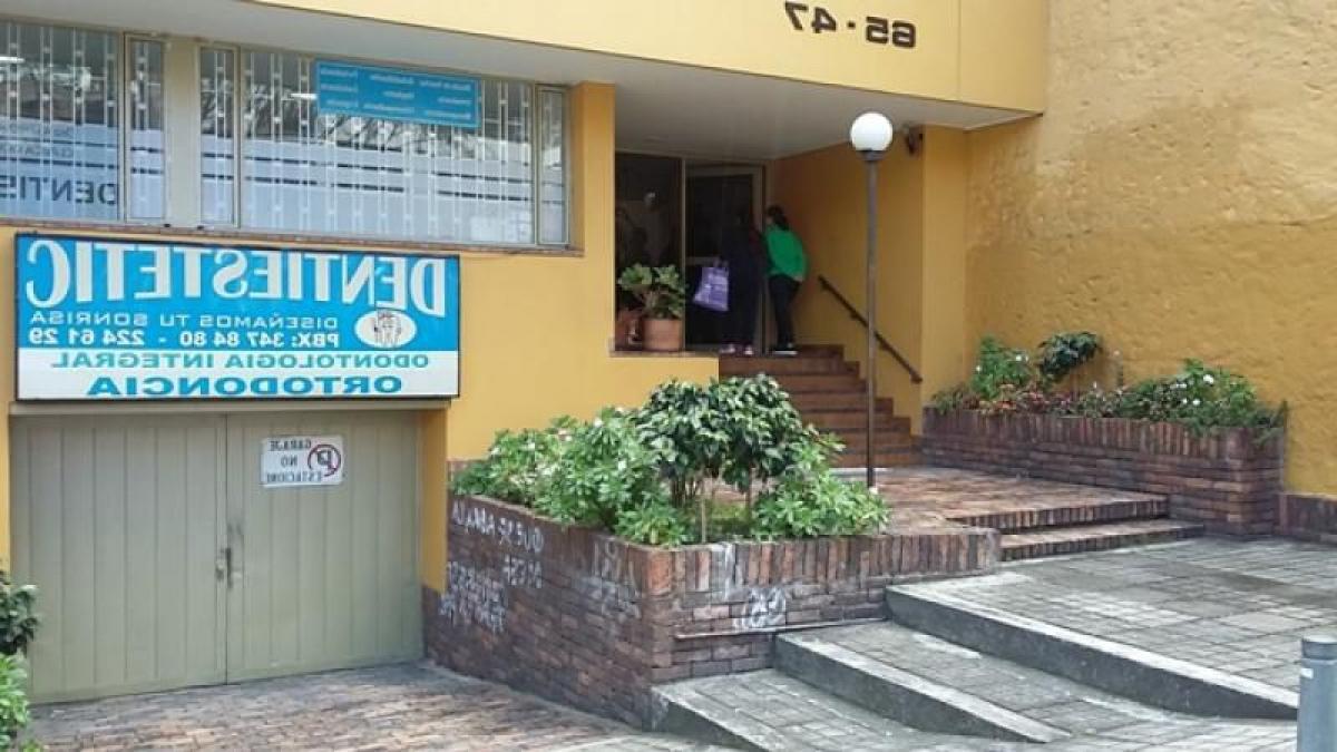 2 bedrooms House in Bogota, Colombia No. 14739