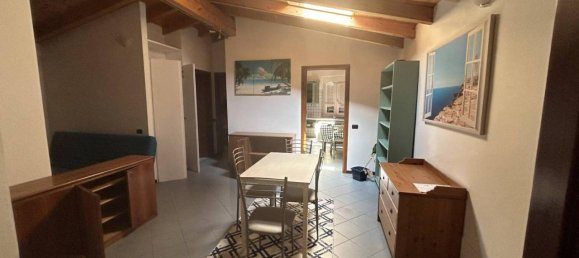 2 rooms Penthouse in San Fermo della Battaglia, Italy No. 175251 8