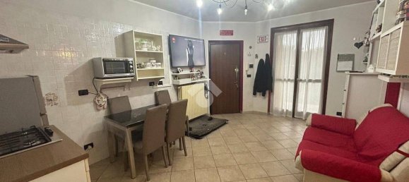 1 bedroom Apartment in Gassino Torinese, Italy No. 176948 2