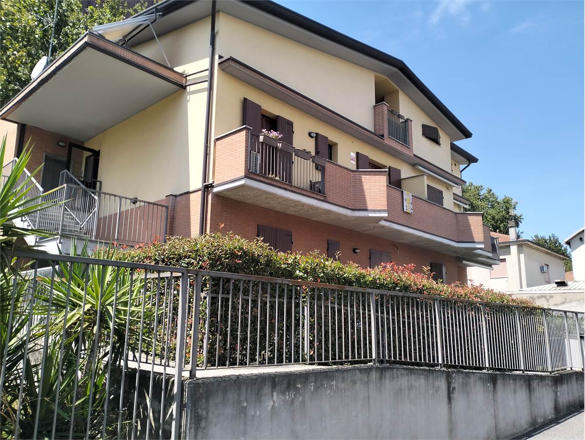 1-Zimmer Gewerbliche Immobilie in Cologno Monzese, Italy, Nr. 292078