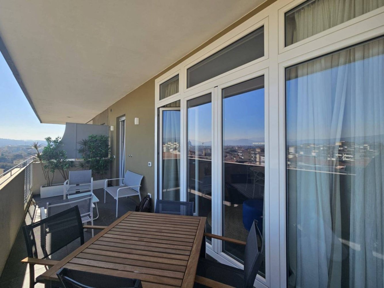 2 Schlafzimmer Penthouse in Florence, Italy, Nr. 84938