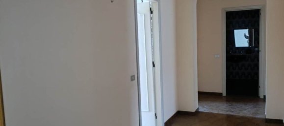 Apartamento de 3 divisões em Taurianova, Italy N.º 135278 16