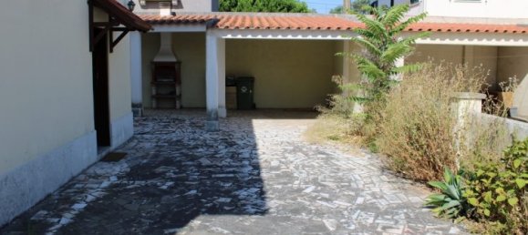 2 bedrooms House in Lisbon, Portugal No. 73261 3