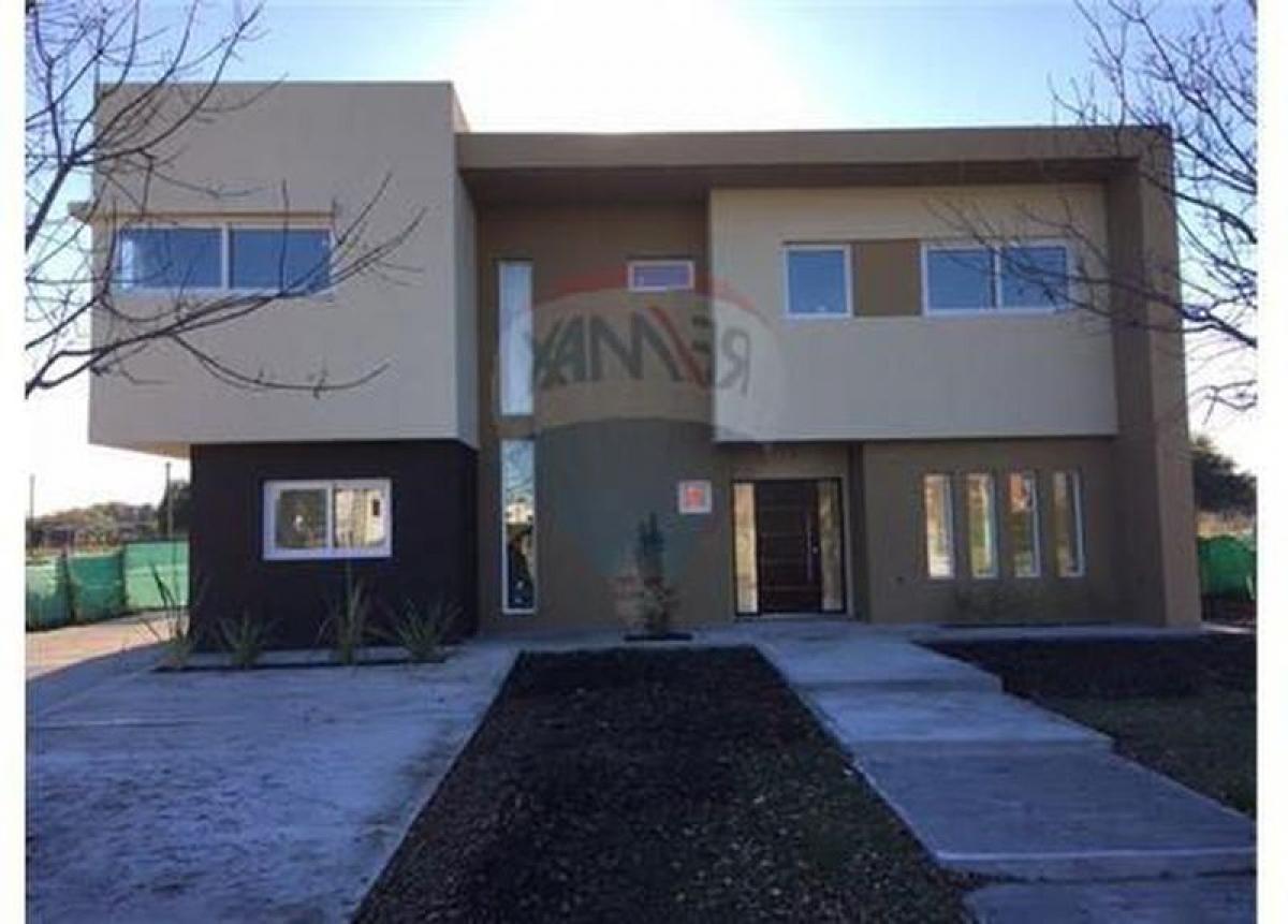 4 غرف نوم منزل في Escobar, Argentina رقم 55796