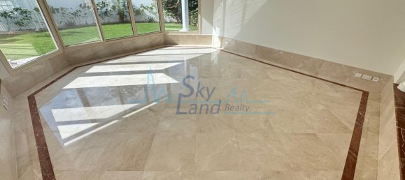 Villa de 4 dormitorios en Umm Suqeim, UAE No. 108702 5