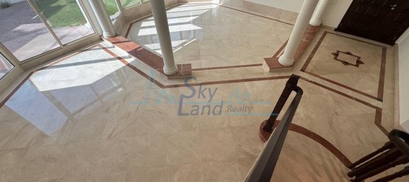 Villa de 4 dormitorios en Umm Suqeim, UAE No. 108702 4