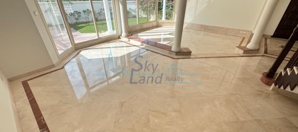 Villa de 4 dormitorios en Umm Suqeim, UAE No. 108702 6