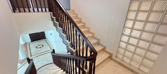 Villa de 4 dormitorios en Umm Suqeim, UAE No. 108702 28