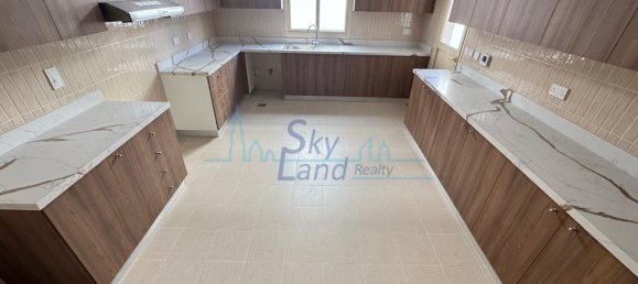 Villa de 4 dormitorios en Umm Suqeim, UAE No. 108702 9