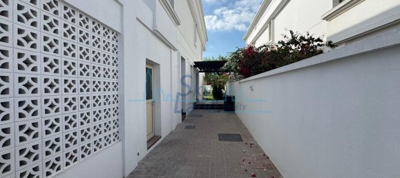 Villa de 4 dormitorios en Umm Suqeim, UAE No. 108702 19