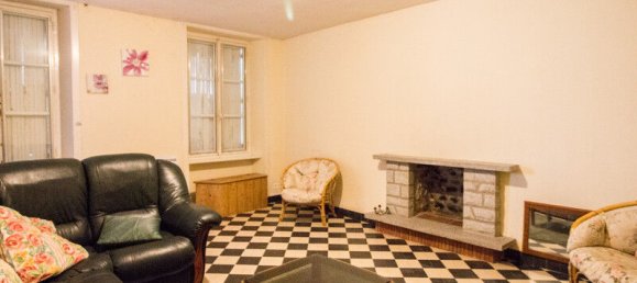 Дом с 6 спальнями в Манш, Франция № 291389 3