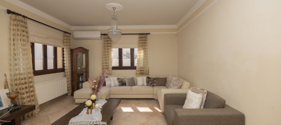 5 bedrooms Villa in Oroklini, Cyprus No. 22813 14