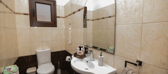 5 bedrooms Villa in Oroklini, Cyprus No. 22813 22