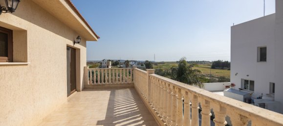 5 bedrooms Villa in Oroklini, Cyprus No. 22813 27