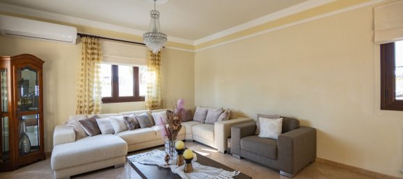 5 bedrooms Villa in Oroklini, Cyprus No. 22813 13