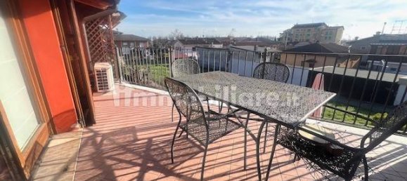 2-salle Appartement à Castenedolo, Italy No. 3564 10