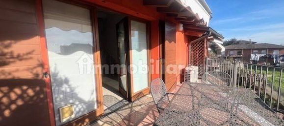 2-salle Appartement à Castenedolo, Italy No. 3564 9