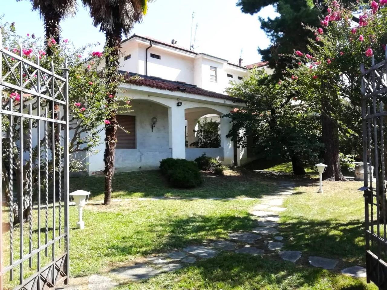 5 rooms Villa in Cirié, Italy No. 22975