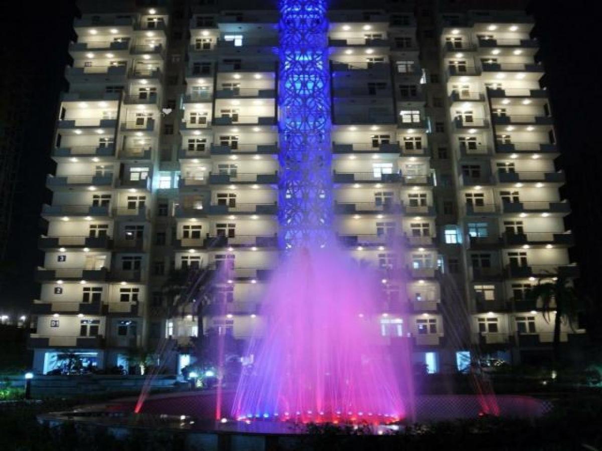 Casa T3 em Ghaziabad, India N.º 8731