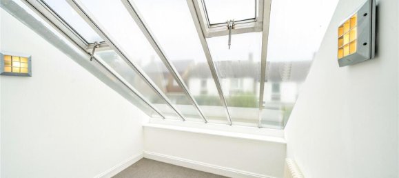 5 bedrooms House in London, United Kingdom No. 5341 54