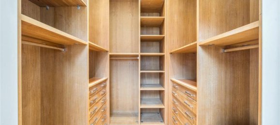 5 bedrooms House in London, United Kingdom No. 5341 43