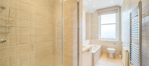 5 bedrooms House in London, United Kingdom No. 5341 50