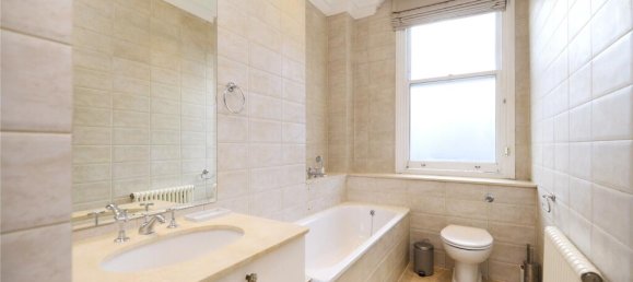 5 bedrooms House in London, United Kingdom No. 5341 80