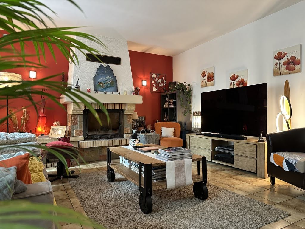 Casa de 4 dormitorios en Quimperle, France No. 274771